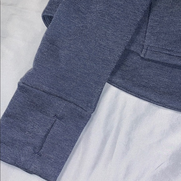 Sweatshirt - Picture 5 of 5